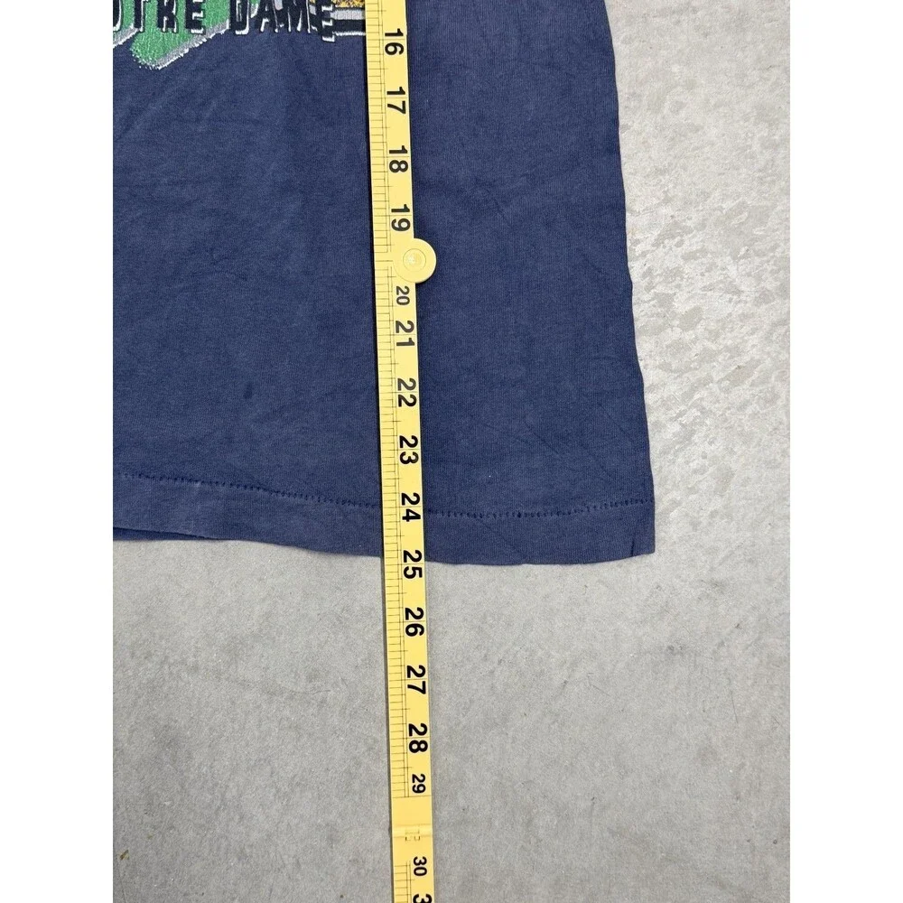 Vintage 90's Notre Dame University Single T Shirt Beautiful distressed Size L